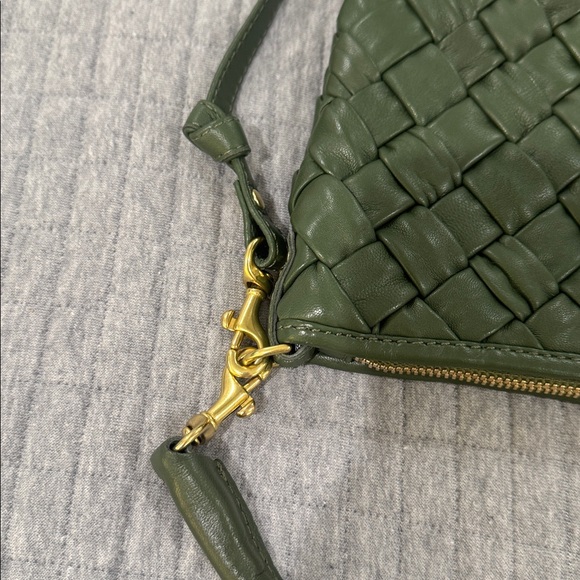 Clare V. Petit Moyen Messenger puffy woven Army green leather - Picture 5 of 6